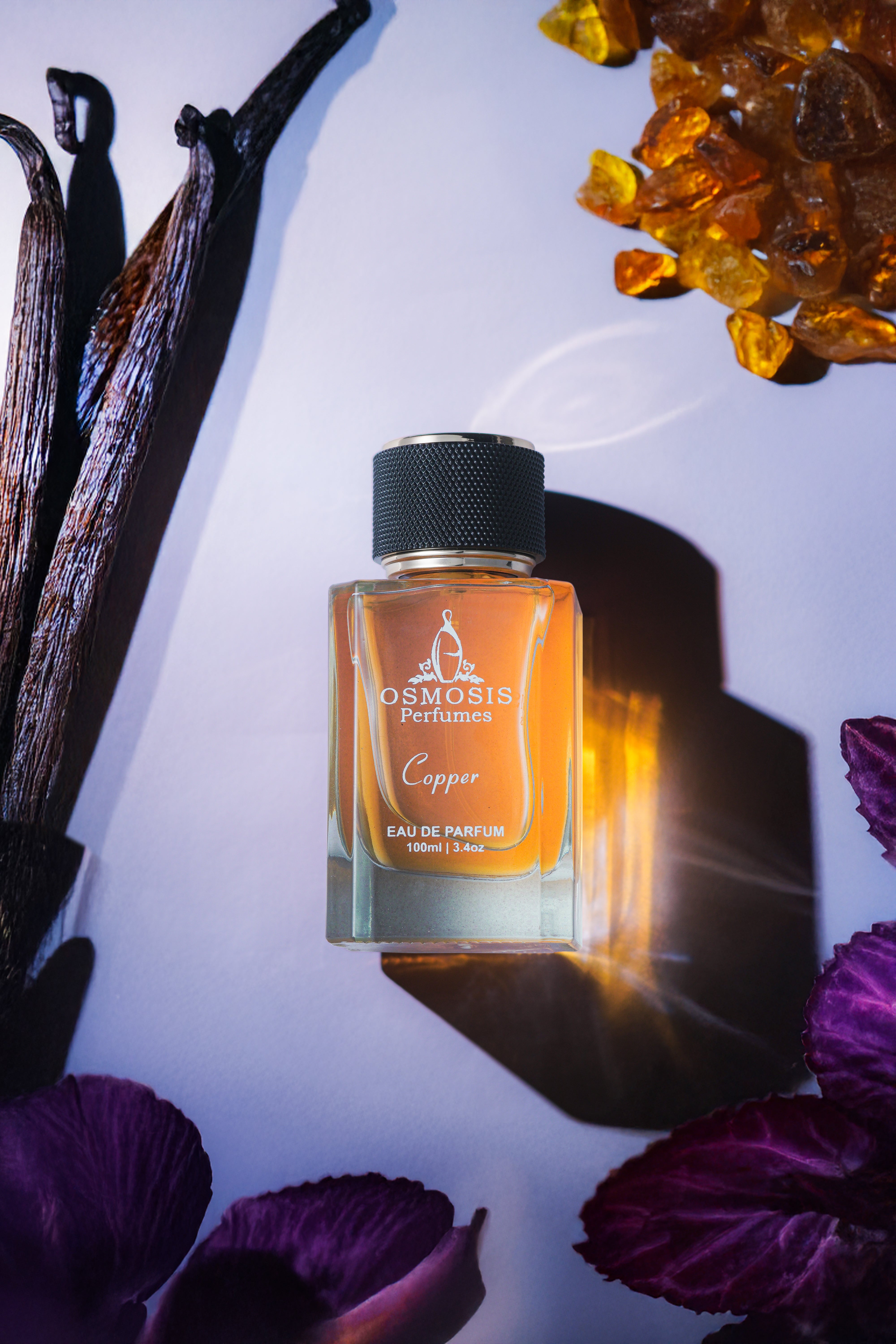 "Copper Perfume by Osmosis – A bold and metallic fragrance with spicy undertones, perfect for confident individuals."

